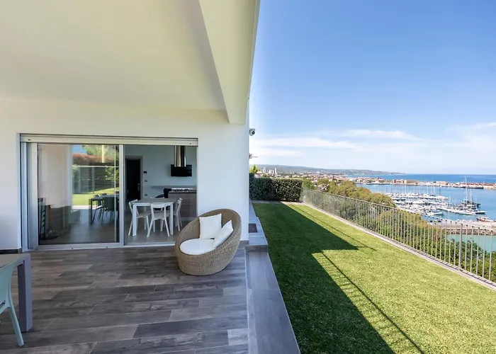 Residenza Timpa Janca 公寓 维博瓦伦蒂亚码头